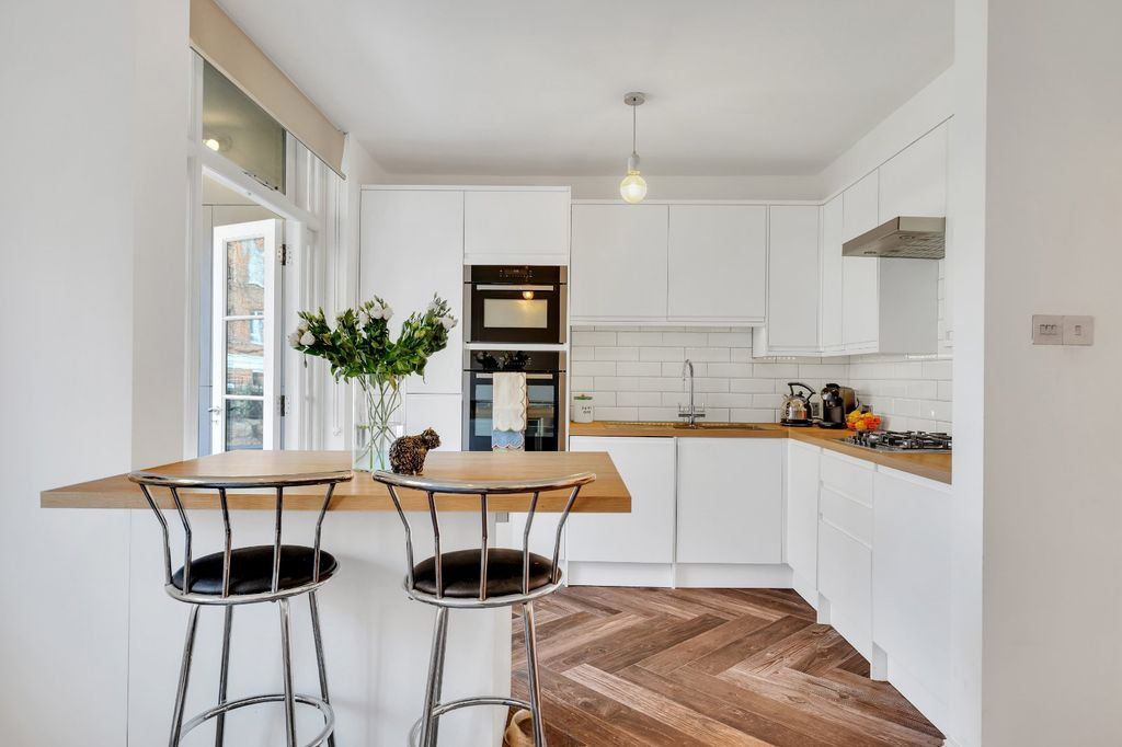 Квартира в Лондоне, Великобритания, 65 м² - фото 14