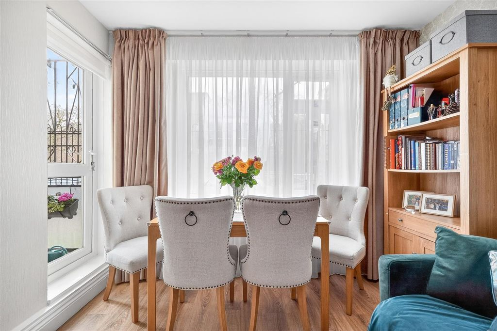 Квартира в Лондоне, Великобритания, 47 м² - фото 15