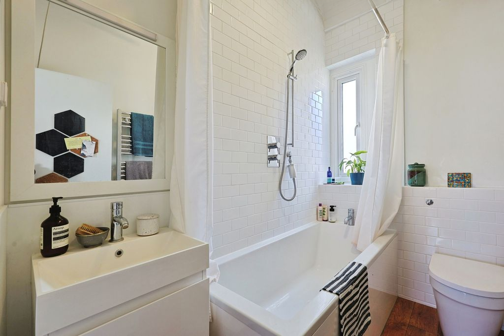 Квартира в Лондоне, Великобритания, 39 м² - фото 16