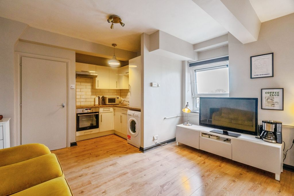 Квартира в Лондоне, Великобритания, 36 м² - фото 17