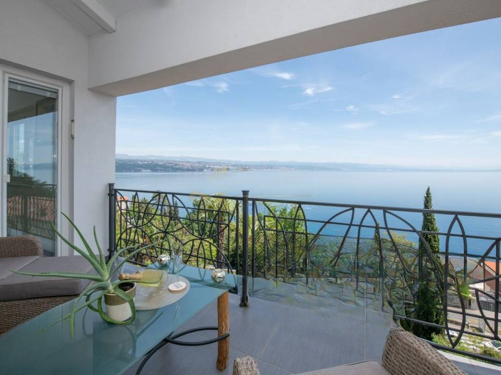 Квартира в Опатии, Хорватия, 202 м² - фото 1