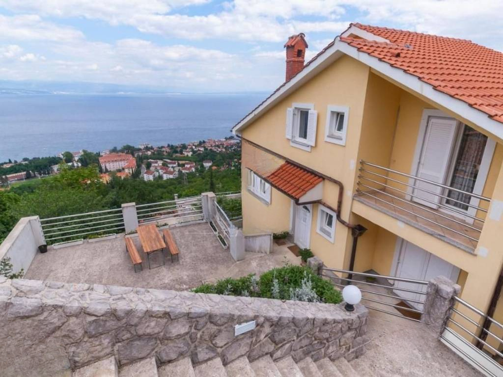 Дом в Опатии, Хорватия, 380 м² - фото 1