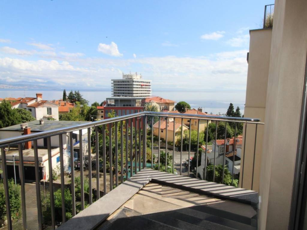 Квартира в Опатии, Хорватия, 89 м² - фото 1