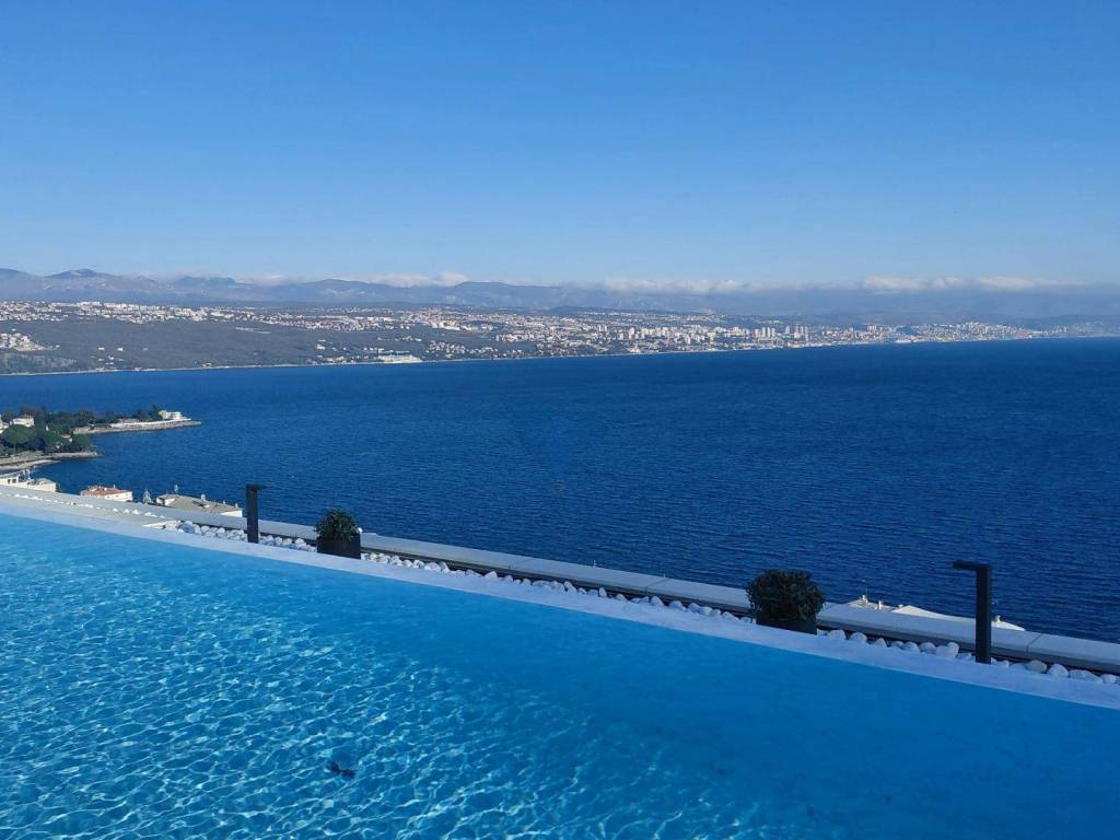 Квартира в Опатии, Хорватия, 302 м² - фото 1