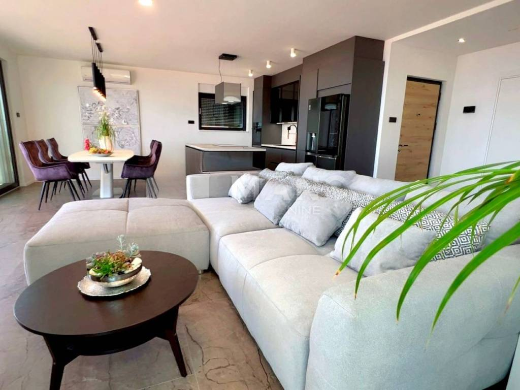 Квартира в Опатии, Хорватия, 150 м² - фото 2