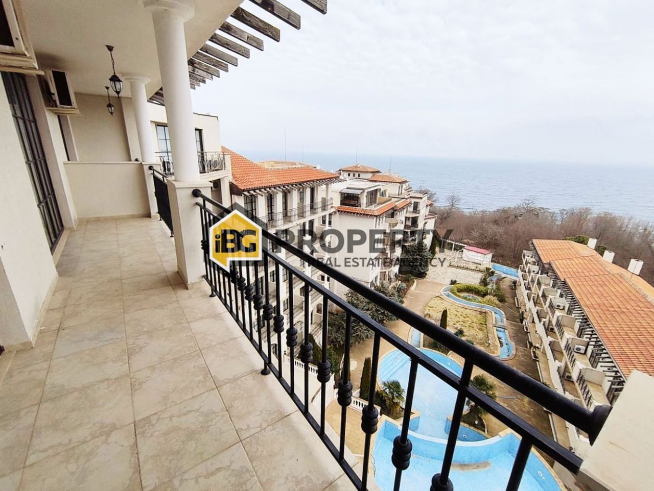 Квартира в Обзоре, Болгария, 125 м² - фото 1