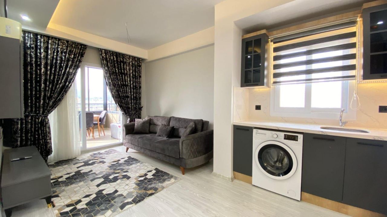 Квартира в Мерсине, Турция, 50 м² - фото 2