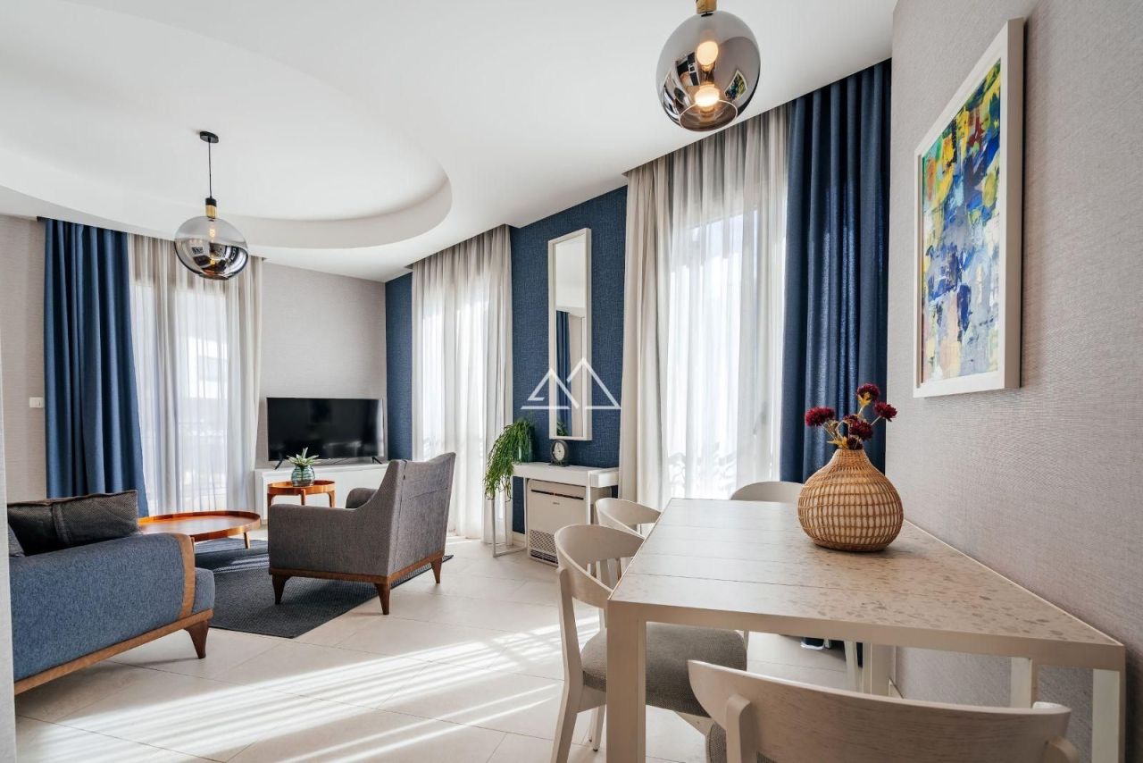 Апартаменты в Тивате, Черногория, 45 м² - фото 2