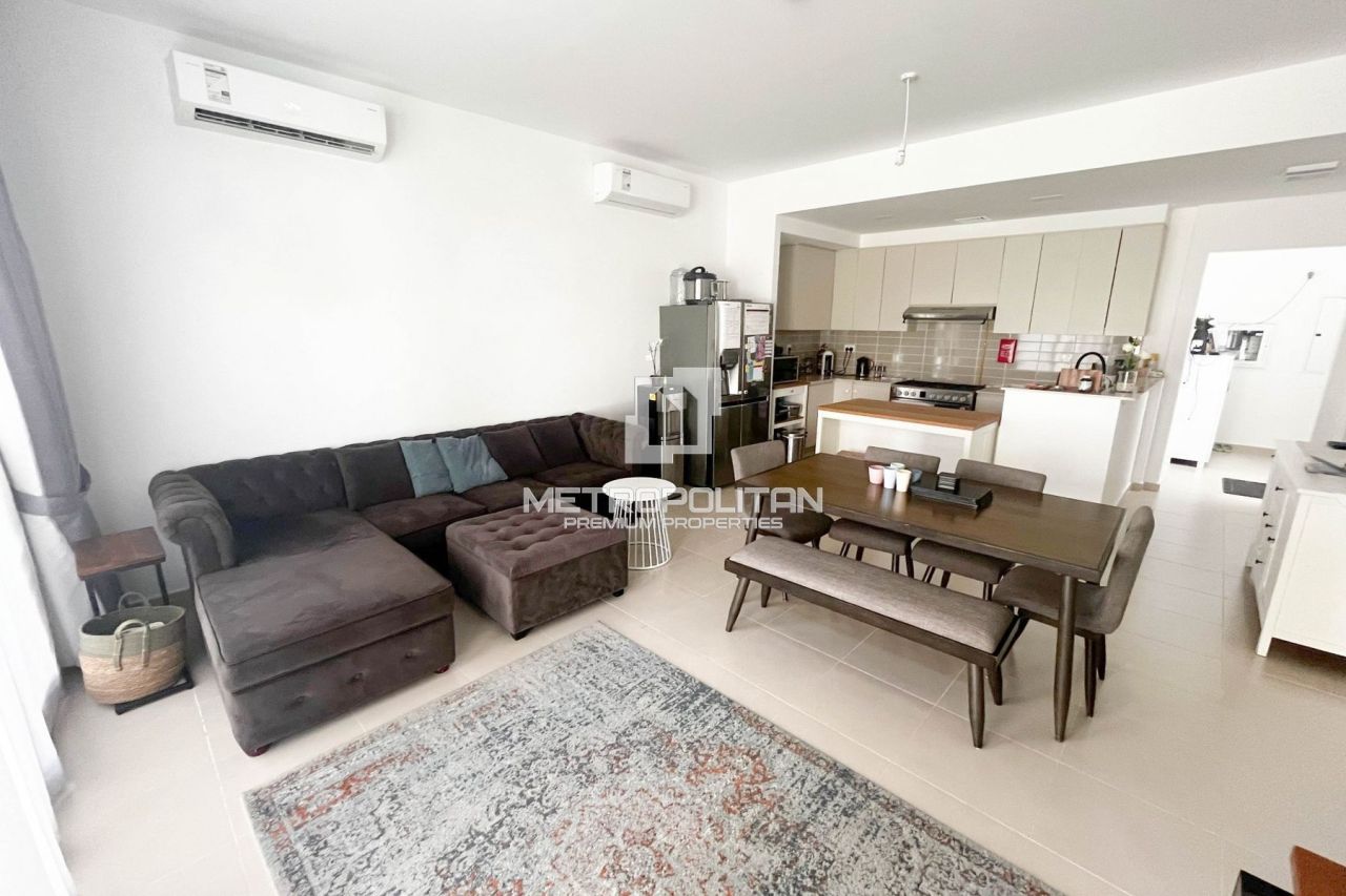 Таунхаус в Дубае, ОАЭ, 225 м² - фото 2