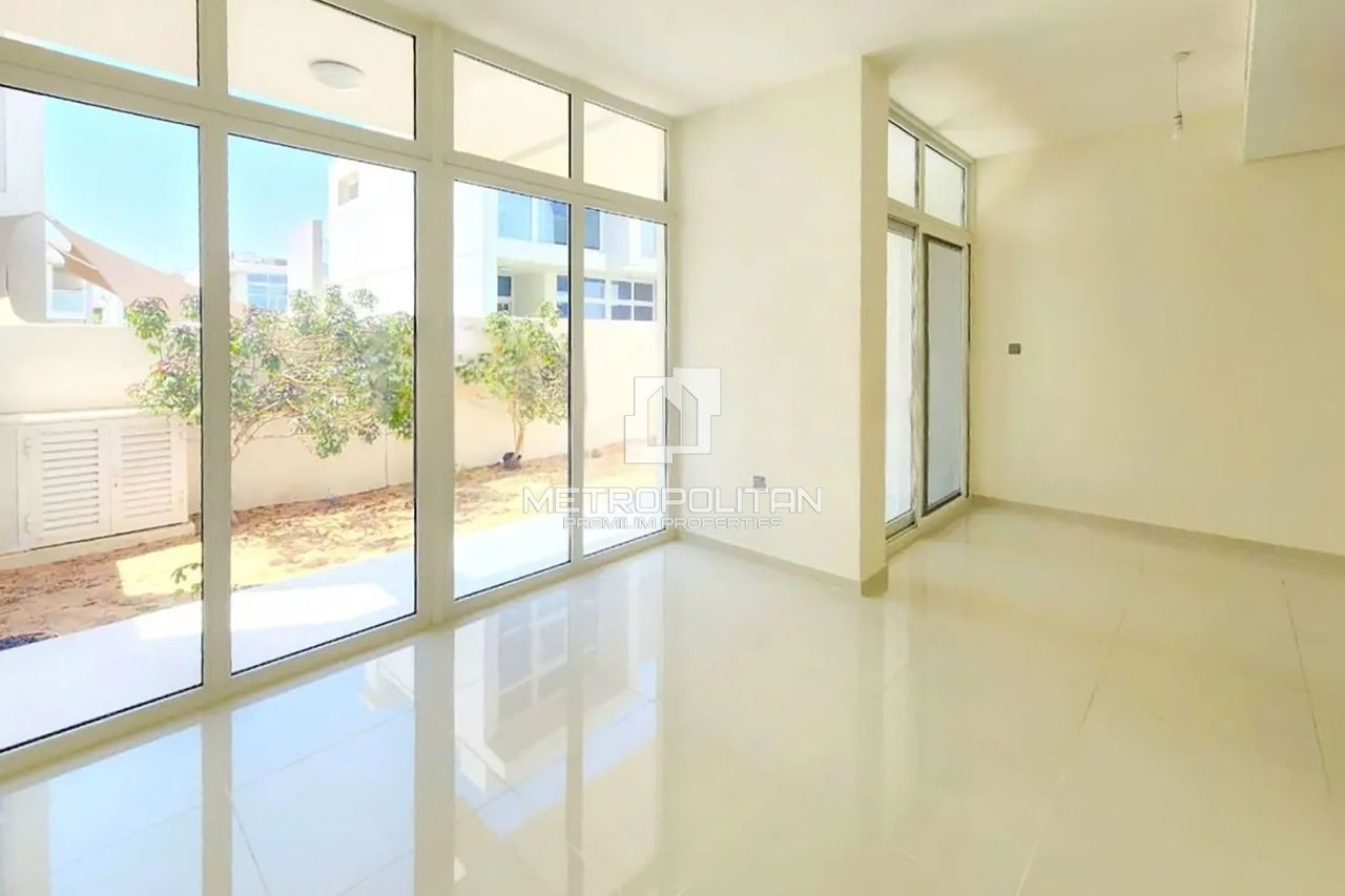 Таунхаус в Дубае, ОАЭ, 167 м² - фото 2