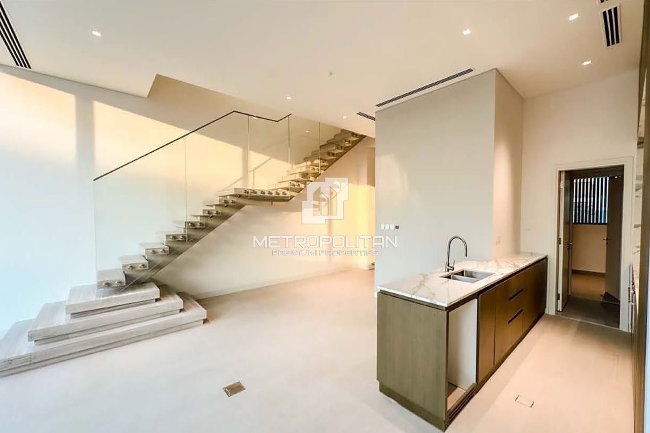 Вилла в Дубае, ОАЭ, 350 м² - фото 2