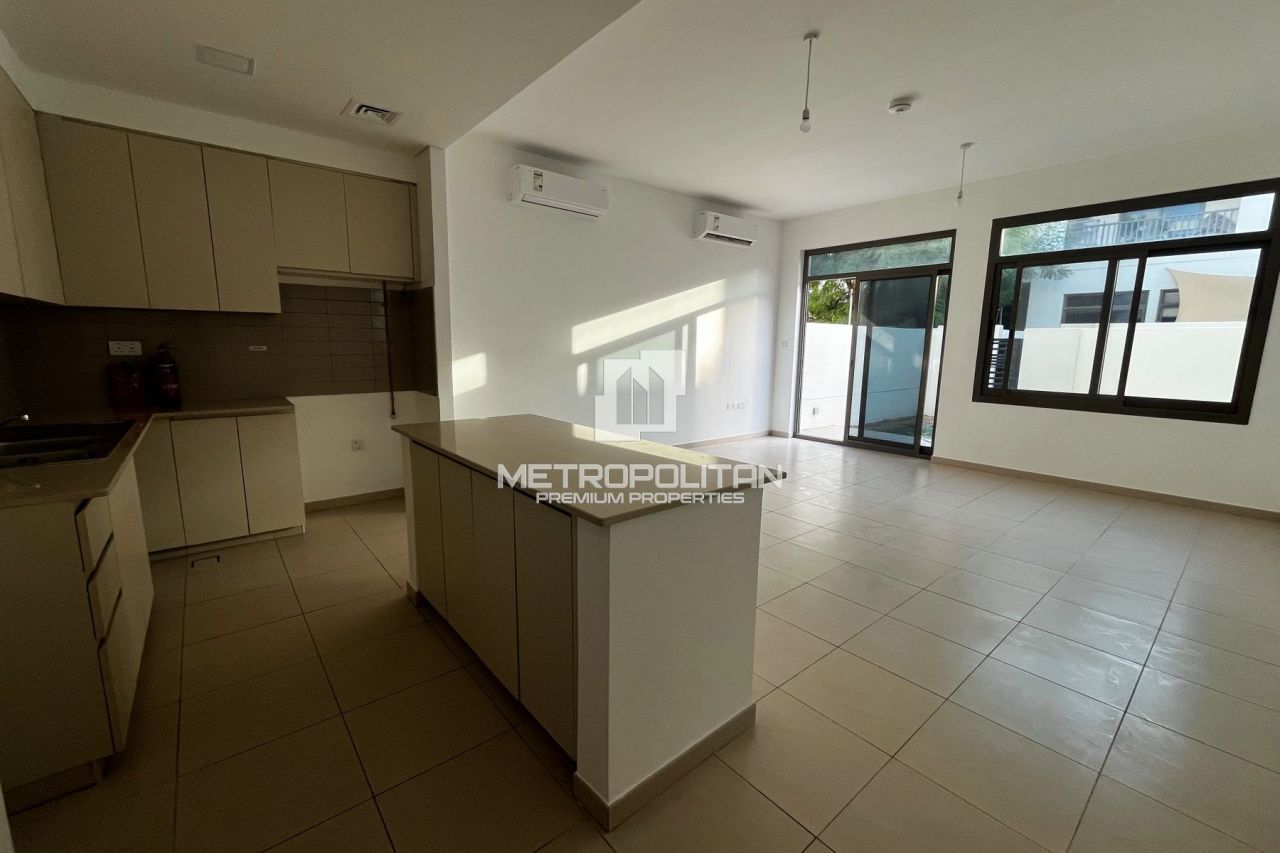 Таунхаус в Дубае, ОАЭ, 221 м² - фото 4