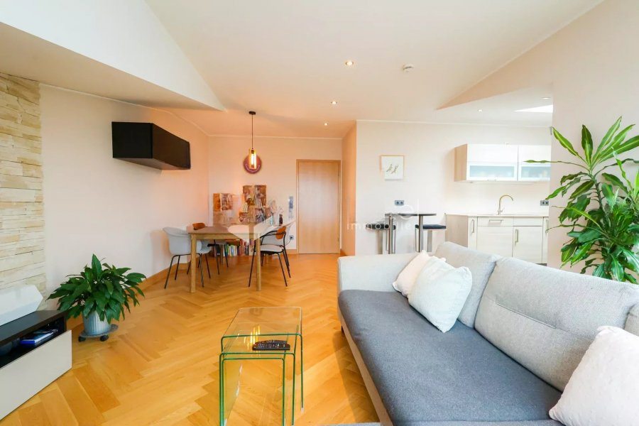 Квартира в Люксембурге, Люксембург, 76 м² - фото 1