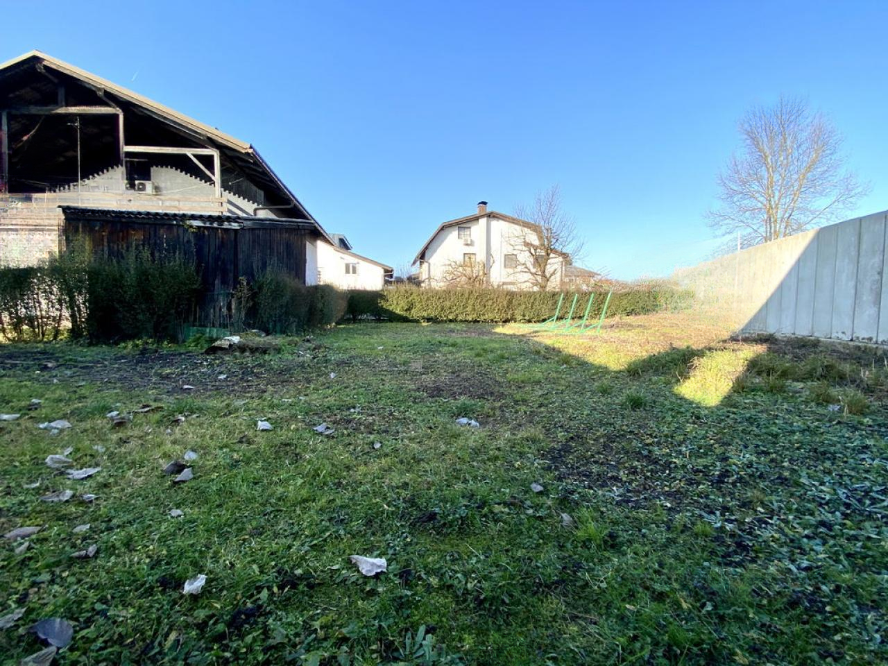 Земля в Любляне, Словения, 676 м² - фото 2