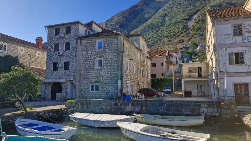 Квартира в Прчани, Черногория, 26 м² - фото 1