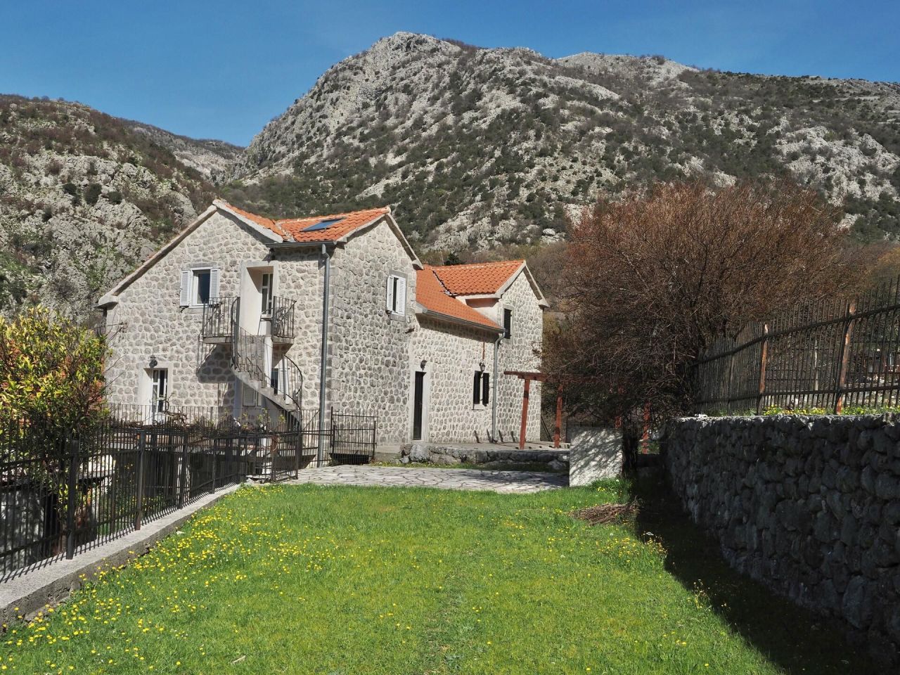 Дом в Рисане, Черногория, 233 м² - фото 4