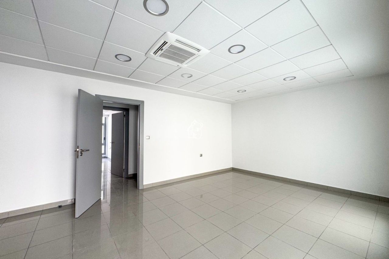 Офис в Альморади, Испания, 100 м² - фото 9