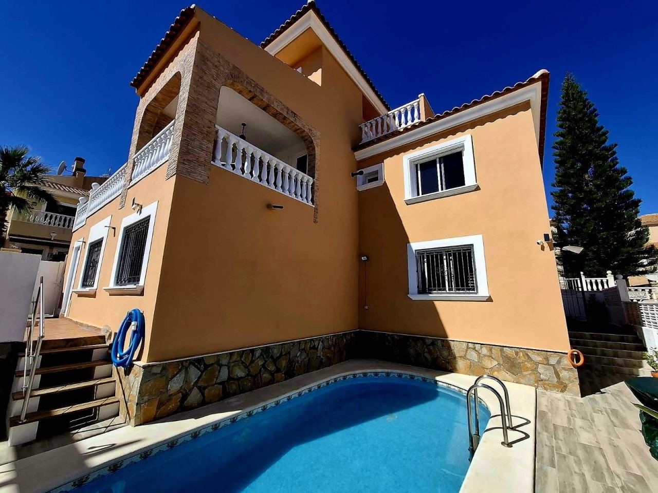 Вилла в Ориуэла Коста, Испания - фото 1