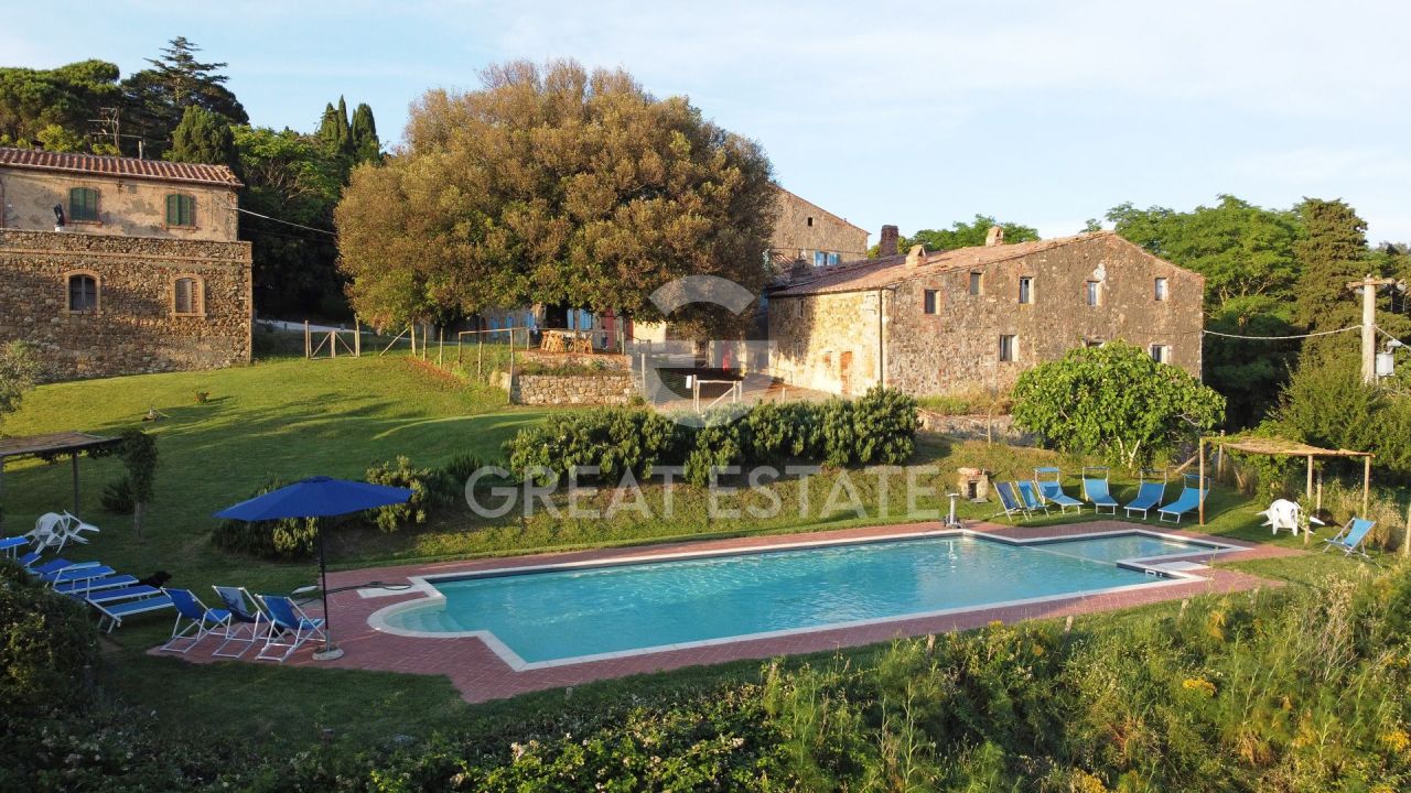 Дом Pomarance, Италия, 840.8 м² - фото 4