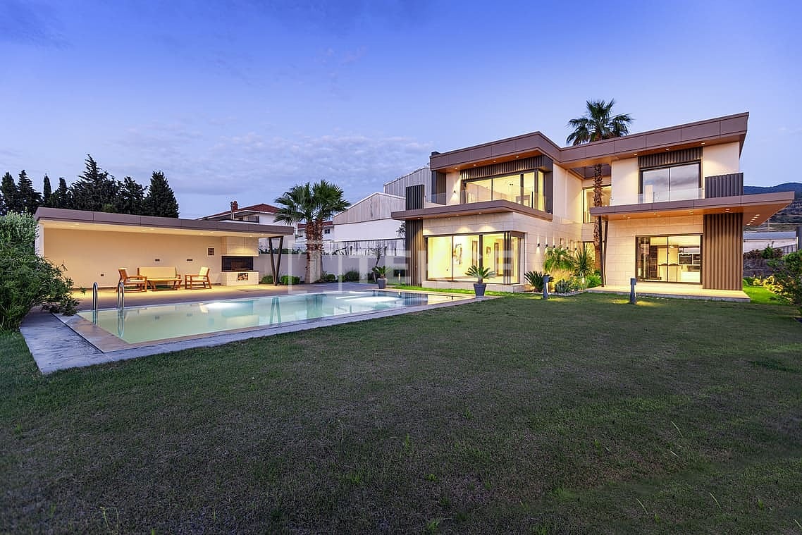 Вилла Гюзельбахче, Турция, 350 м² - фото 1