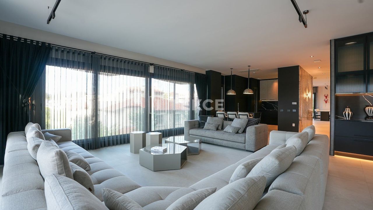 Вилла Гюзельбахче, Турция, 630 м² - фото 2