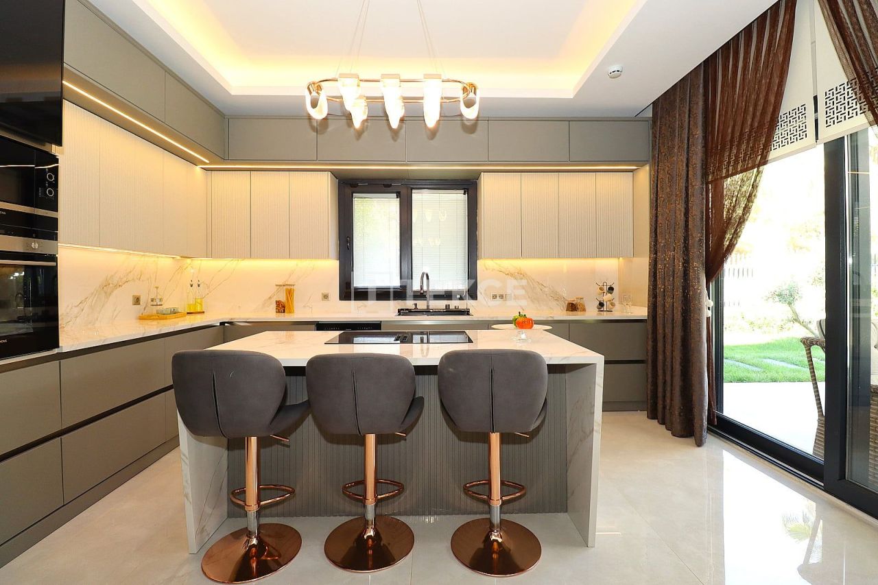 Вилла в Анталии, Турция, 240 м² - фото 12