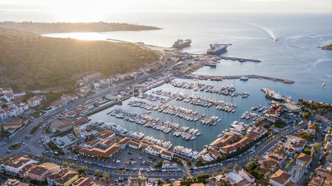 Вилла в Чешме, Турция, 561 м² - фото 13