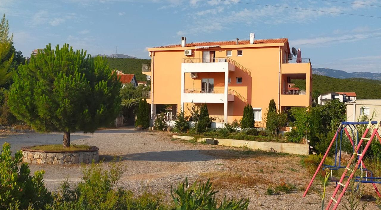 Отель, гостиница в Кримовице, Черногория, 318 м² - фото 1