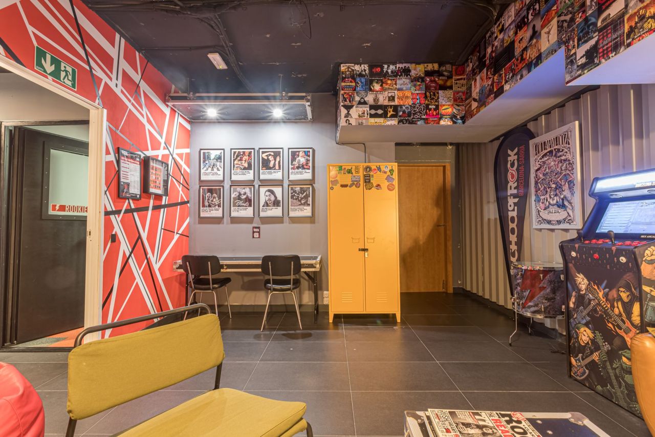 Коммерческая недвижимость в Барселоне, Испания, 545 м² - фото 12