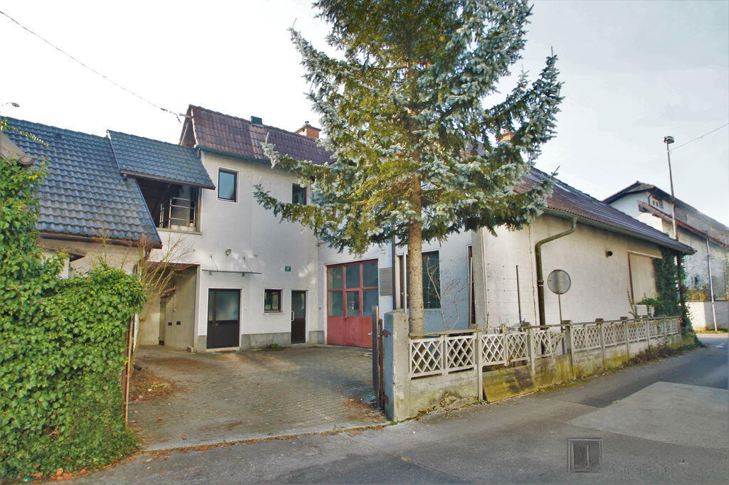 Дом в Любляне, Словения, 973 м² - фото 2