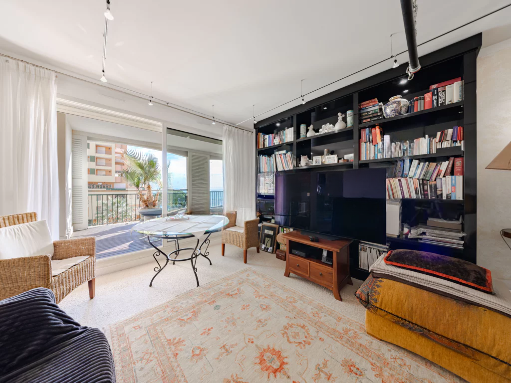 Квартира в Фонвьее, Монако, 96 м² - фото 1