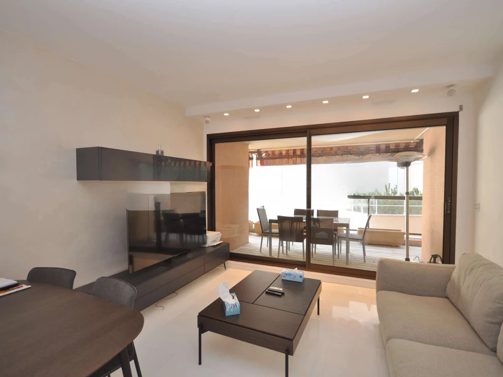 Квартира в Сен-Романе, Монако, 83 м² - фото 1