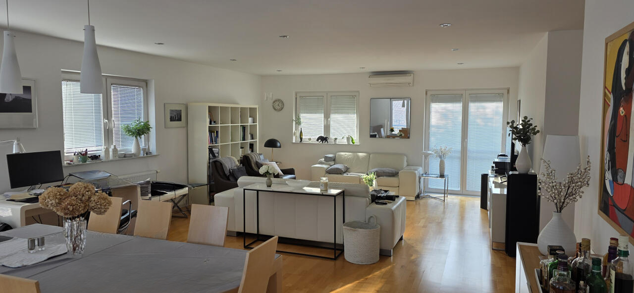 Дом в Любляне, Словения, 392 м² - фото 1