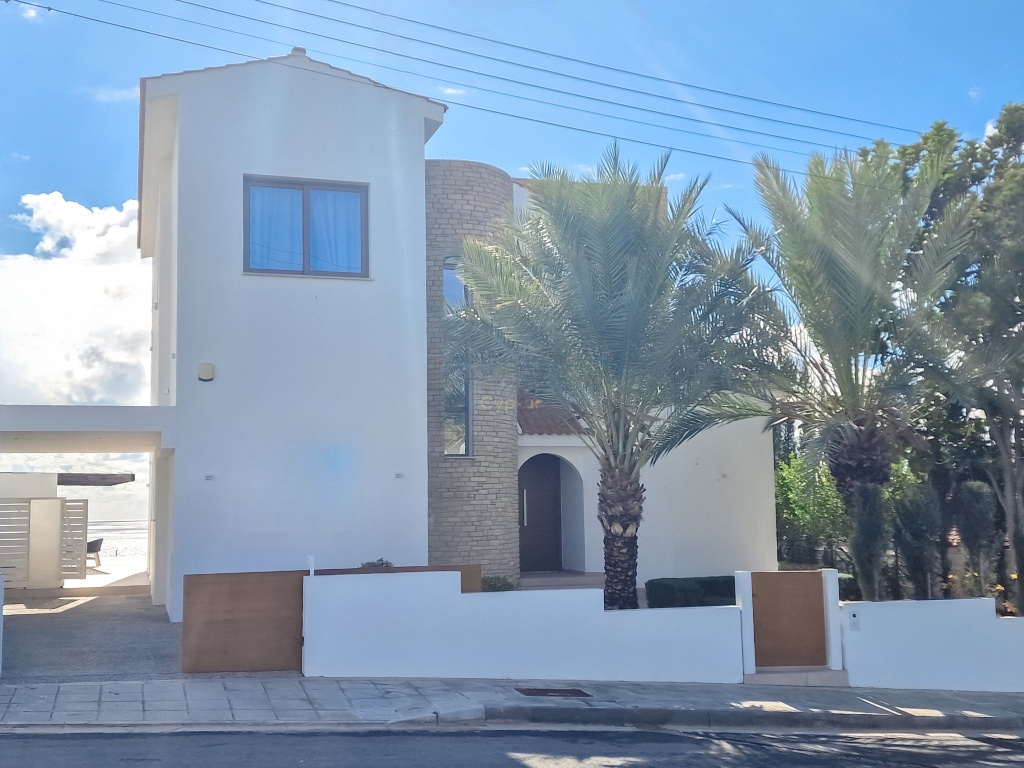 Квартира в Айос-Георгиос-Пейас, Кипр, 300 м² - фото 1