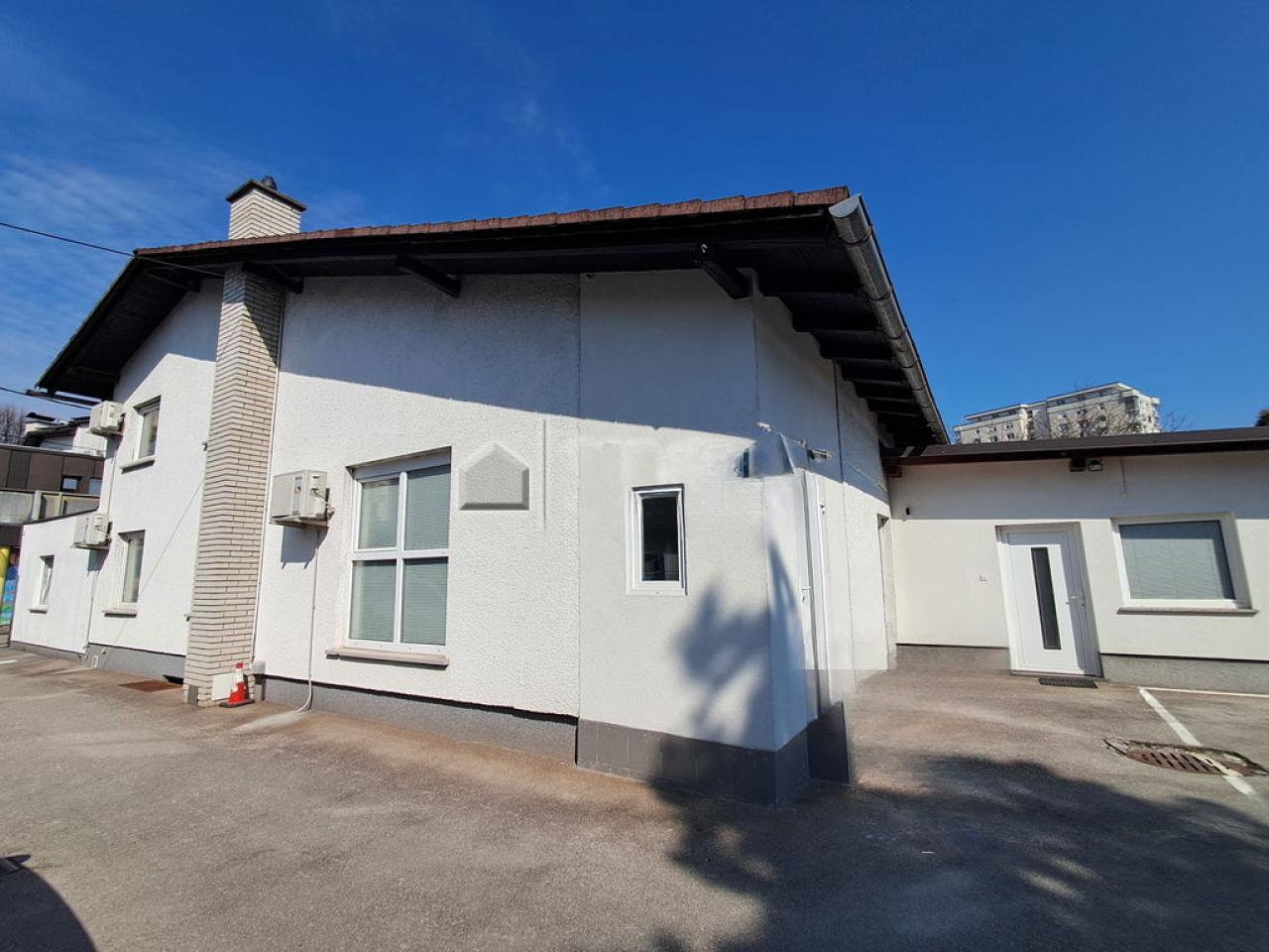 Дом в Любляне, Словения, 240 м² - фото 1