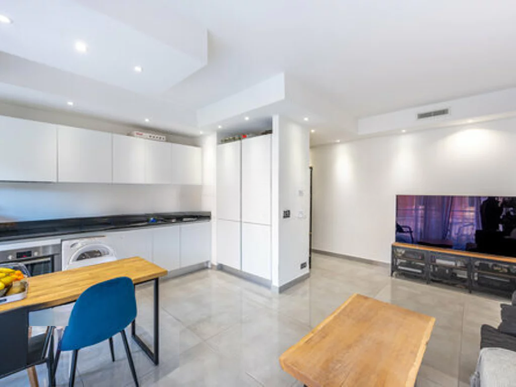 Квартира в Монако, Монако, 95 м² - фото 2