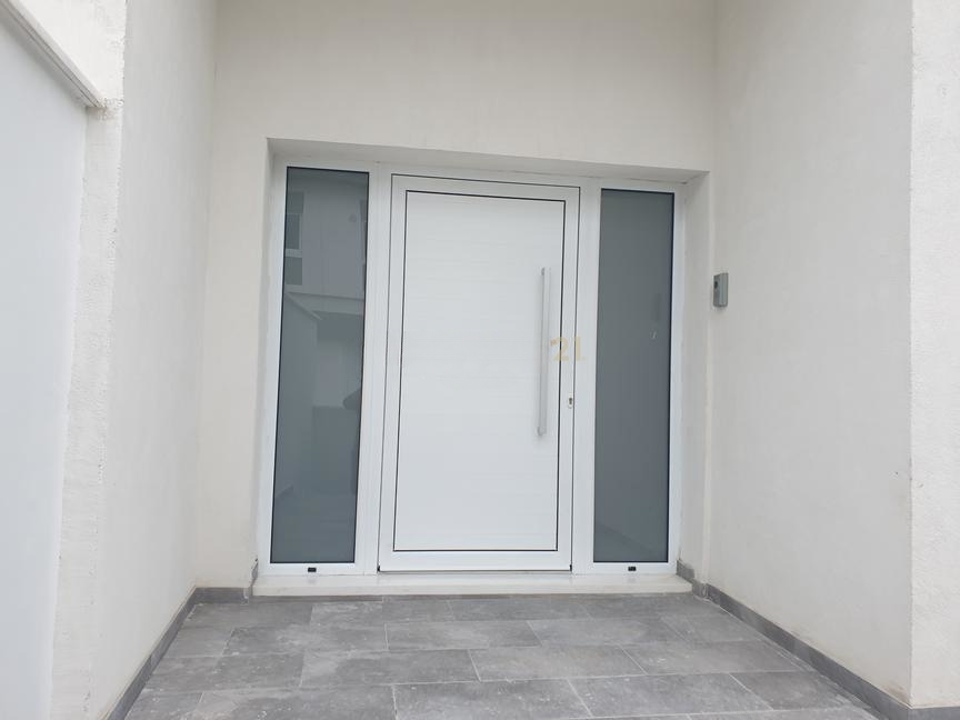 Квартира в Строволосе, Кипр, 550 м² - фото 2