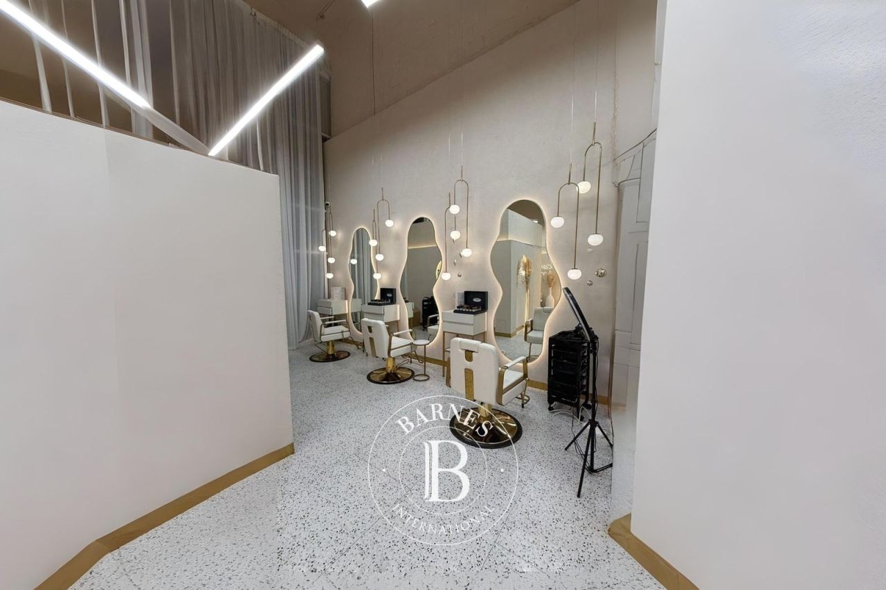 Магазин в Дубае, ОАЭ, 91.6 м² - фото 4