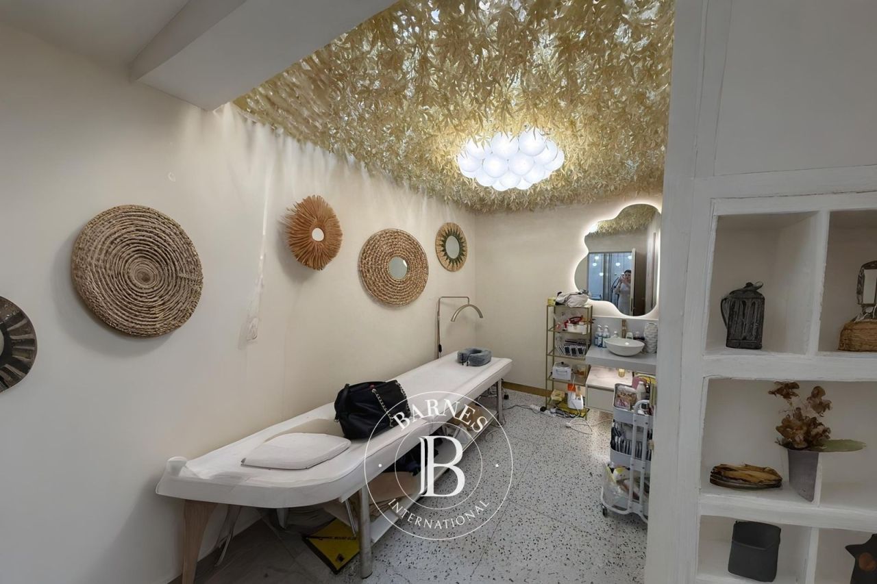 Магазин в Дубае, ОАЭ, 91.6 м² - фото 8