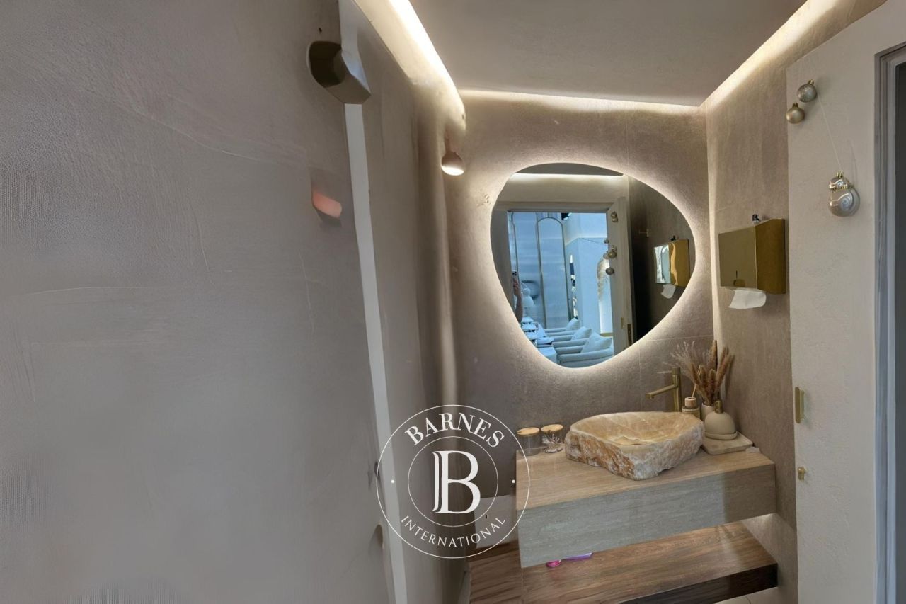 Магазин в Дубае, ОАЭ, 91.6 м² - фото 11