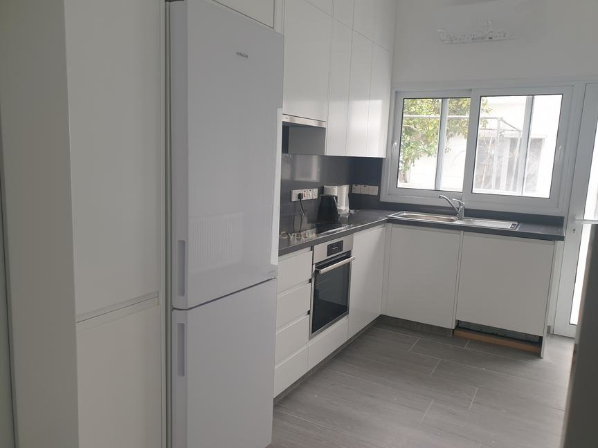 Квартира в Строволосе, Кипр, 550 м² - фото 5