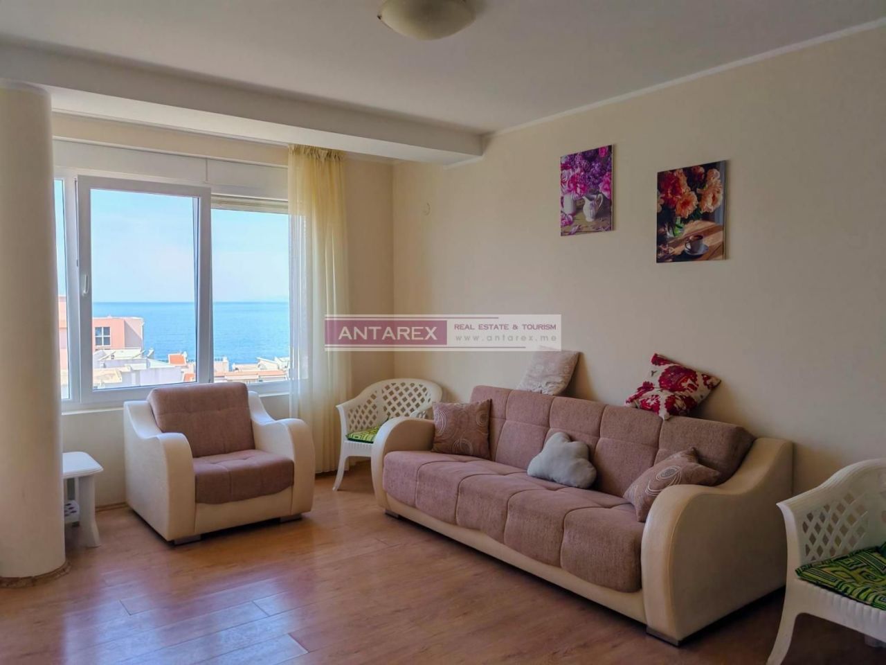 Апартаменты в Добра Воде, Черногория, 68 м² - фото 2