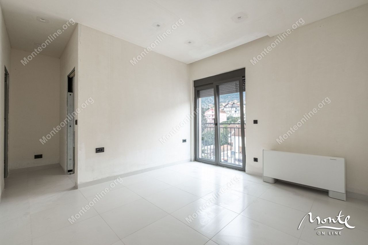 Апартаменты в Тивате, Черногория, 236 м² - фото 9