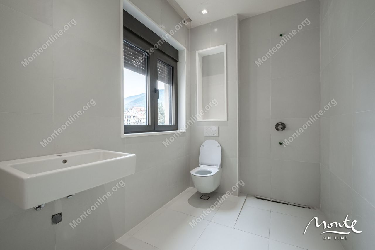 Апартаменты в Тивате, Черногория, 236 м² - фото 10