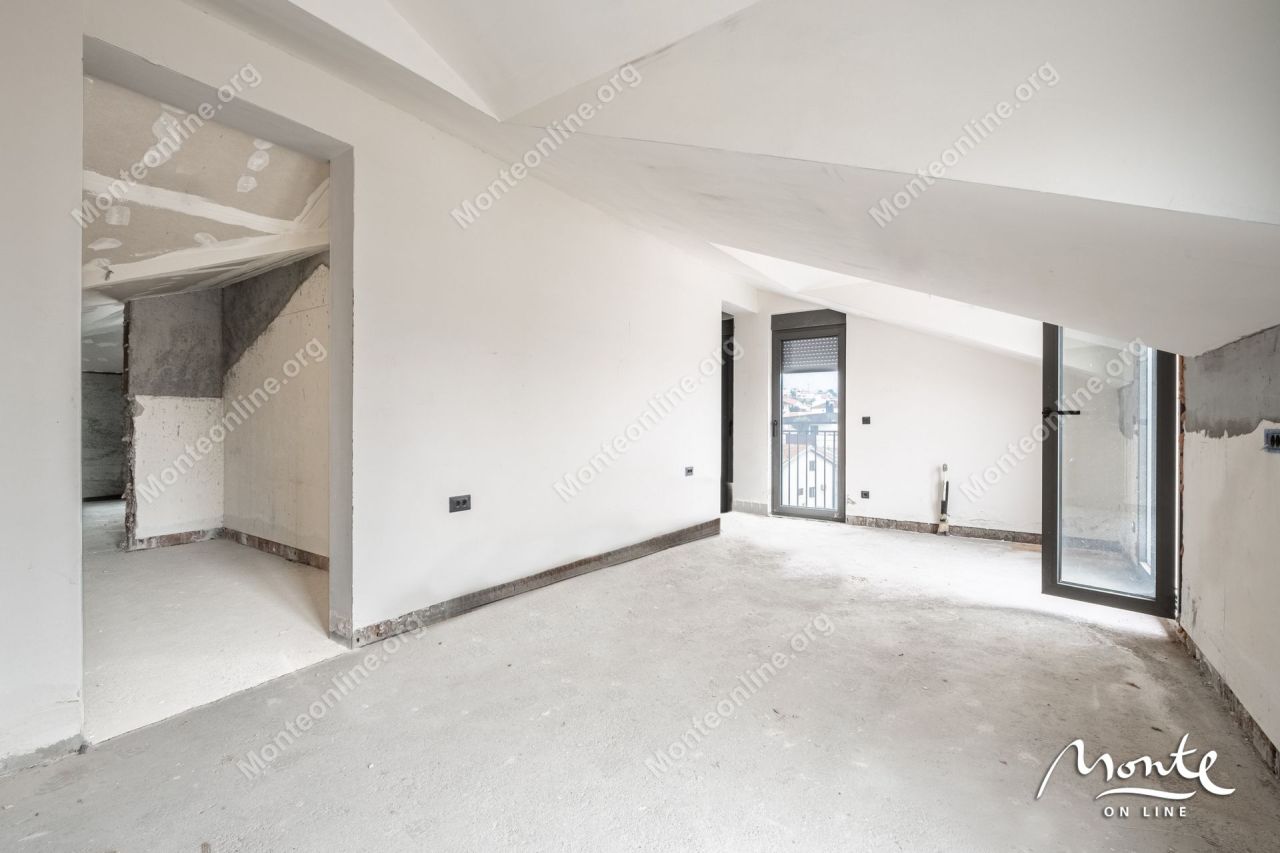 Апартаменты в Тивате, Черногория, 236 м² - фото 12