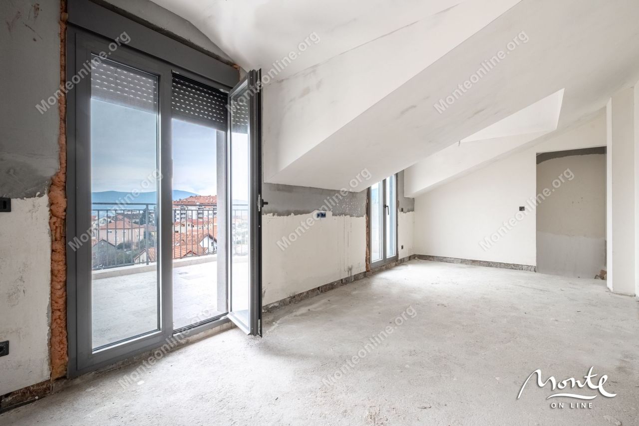 Апартаменты в Тивате, Черногория, 236 м² - фото 13