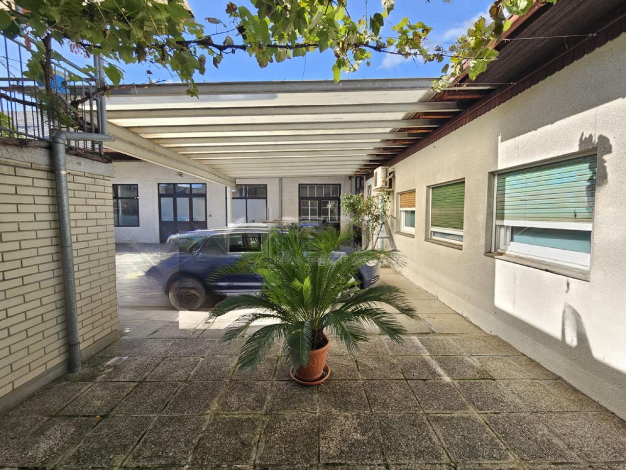 Дом в Любляне, Словения, 492 м² - фото 8