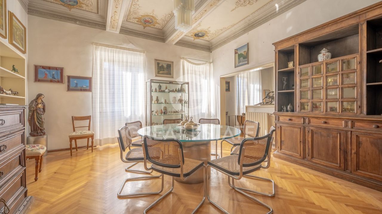 Дом в Монтепульчано, Италия, 307 м² - фото 8