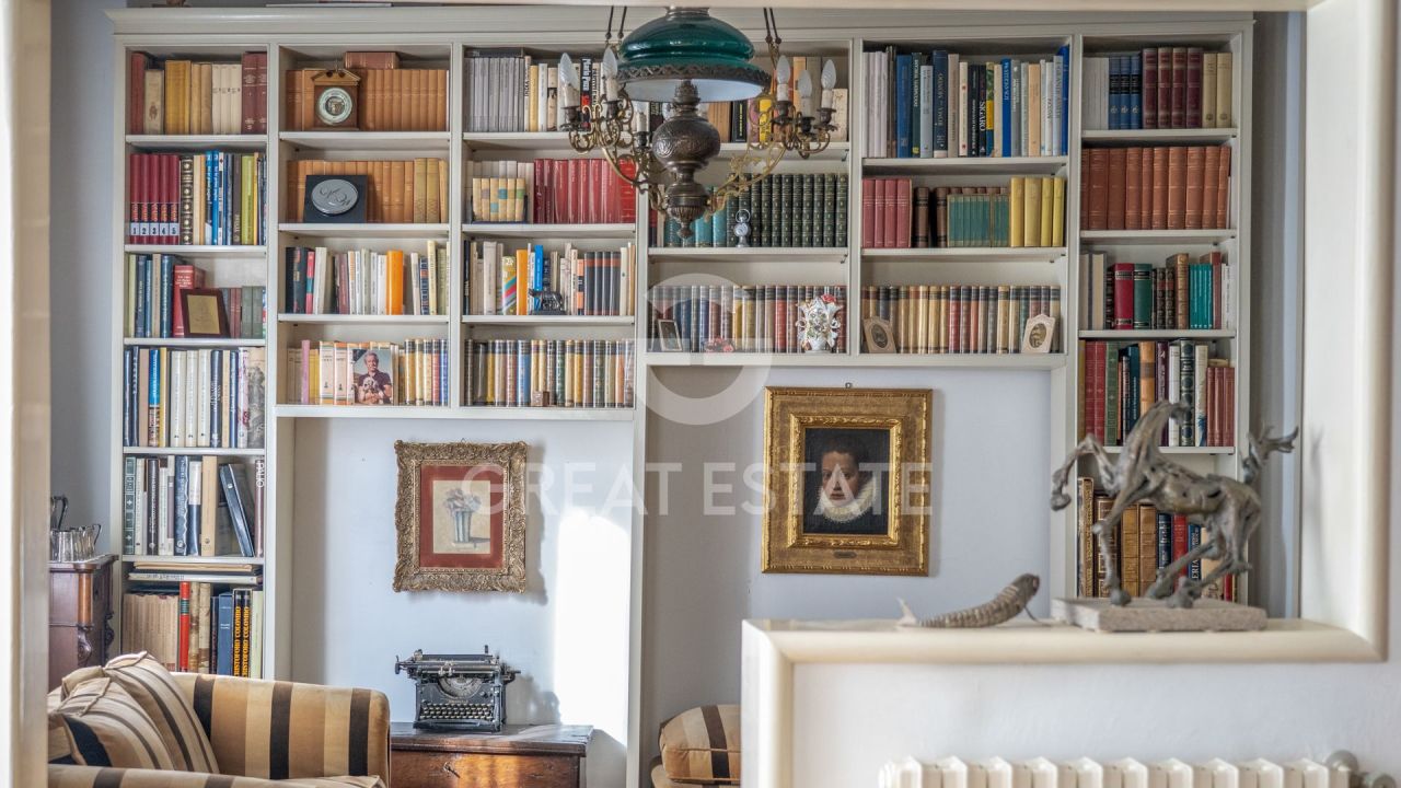 Дом в Монтепульчано, Италия, 307 м² - фото 13