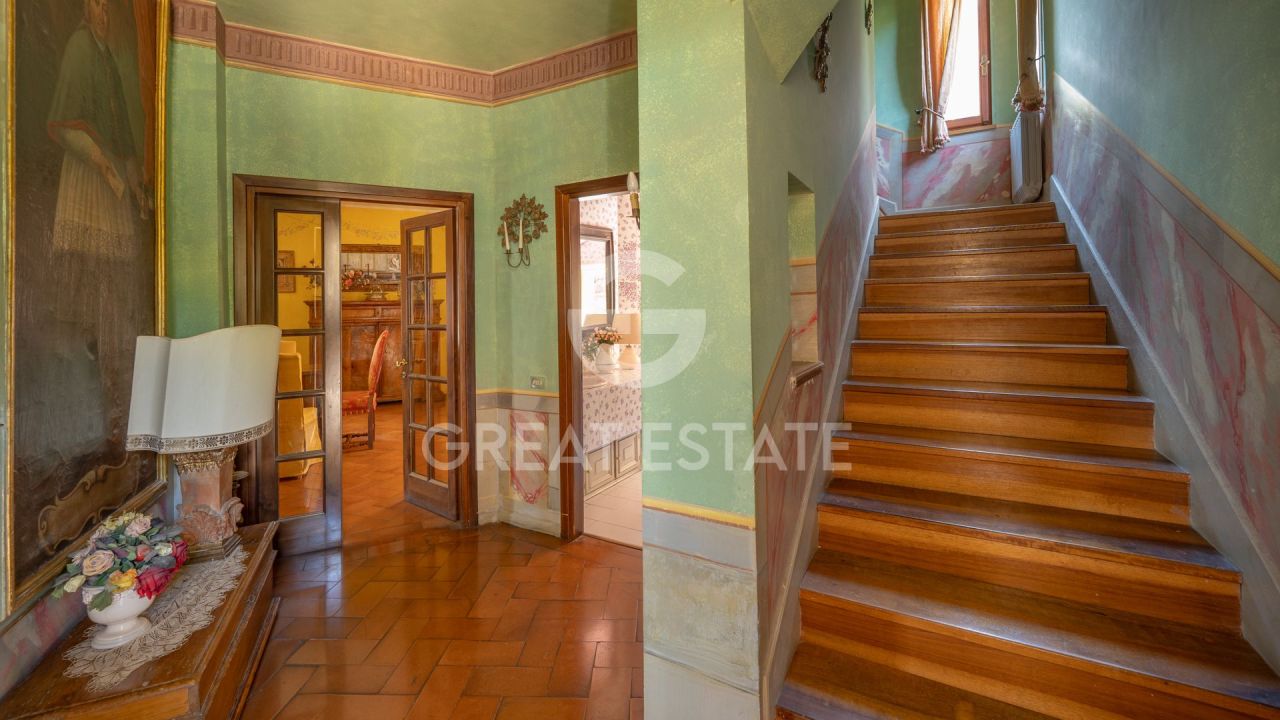 Вилла в Сполето, Италия, 382.5 м² - фото 14